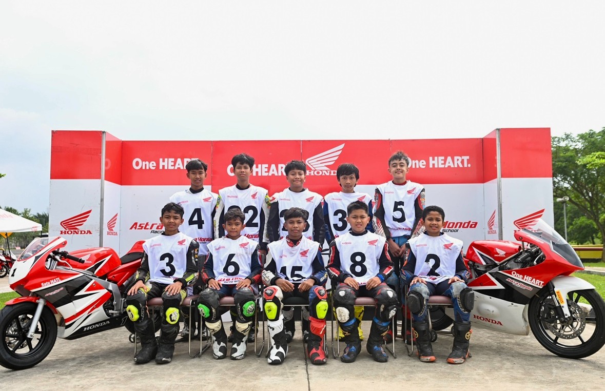 10 pembalap muda Honda Otoplasa 10 Pembalap Muda Indonesia