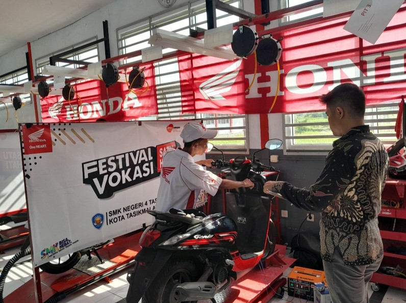 AHM Festival Vokasi Satu Hati Otoplasa AHM Festival Vokasi Satu Hati