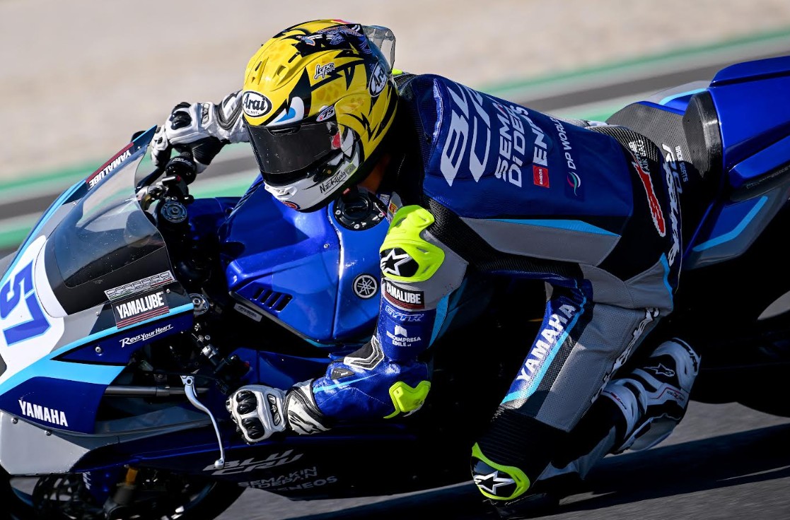 Aldi Satya Mahendra Yamaha R9