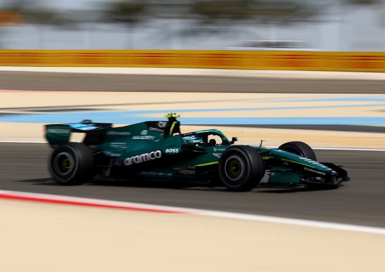 Aston Martin Test Bahrain Otoplasa Aliansi Aston Martin-Honda