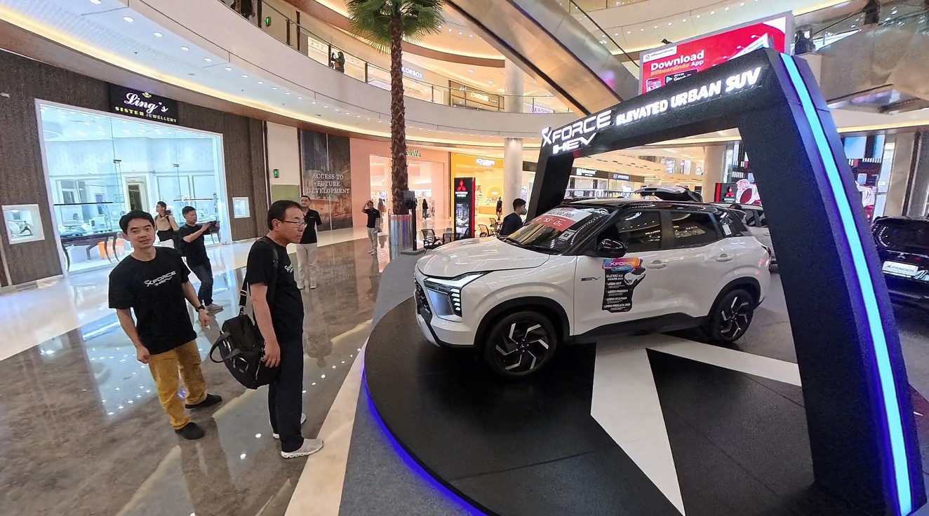 Presdir MMKSI Galaxi Mall Surabaya