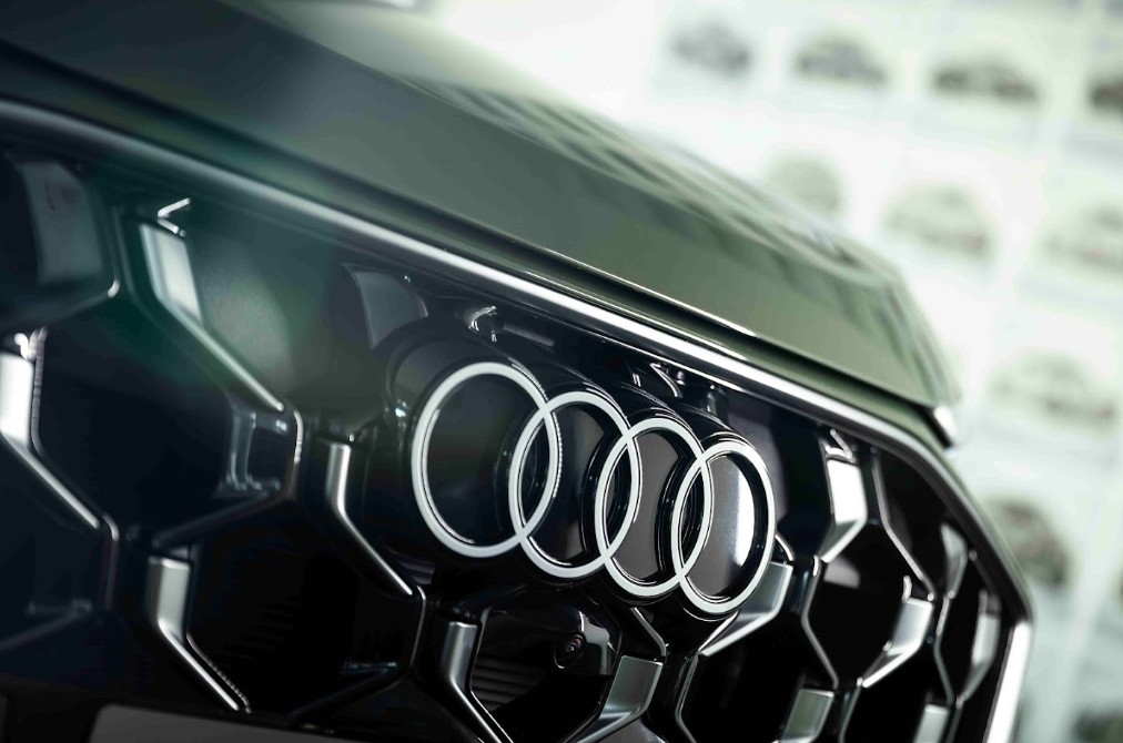 Audi Q5 Sportback Grill Otoplasa Audi Q5 Sportback Harga Rp1,9 Miliar