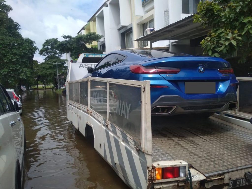 Maaf Divisi Bmw Astra Used Car Tolak Bekas Banjir Otoplasa