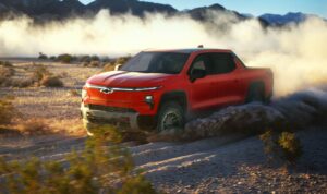 Chevrolet Silverado EV Otoplasa Psikologis Truk Listrik Amerika