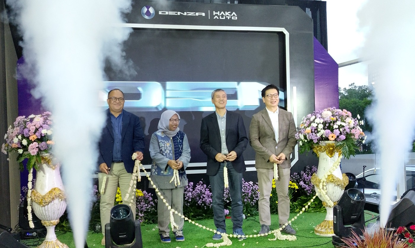 Denza Haka Ciputra World Surabaya Otoplasa Denza Haka Ciputra World Surabaya