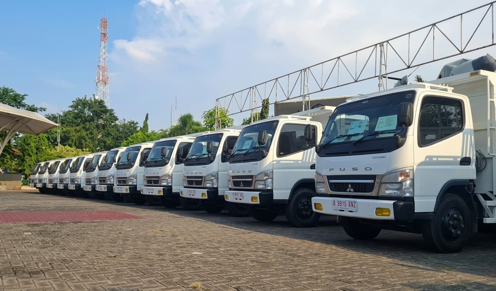 Fuso Canter Koperasi Desa Merah Putih Otoplasa Fuso Canter Koperasi Desa Merah Putih