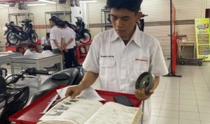 Guru Kompeten MPM Honda Jatim 2026 Otoplasa TSM Honda Guru Lulusan Berkualitas