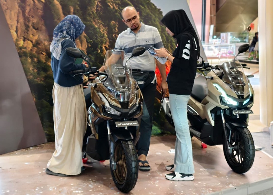 Honda ADV160 SUV