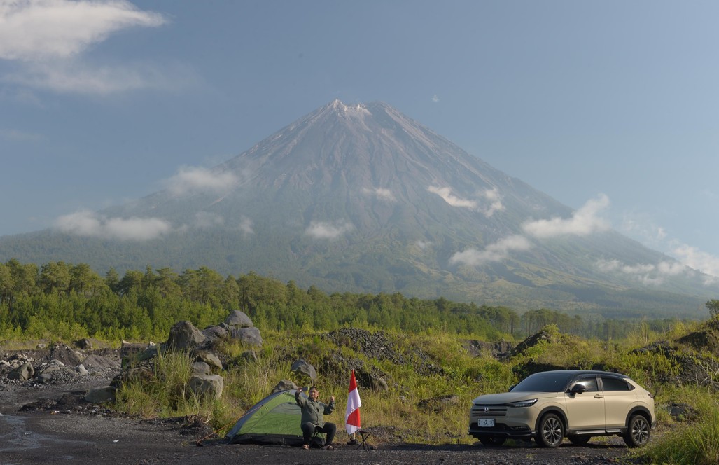 Merah Putih Pasir Semeru Honda HR-V