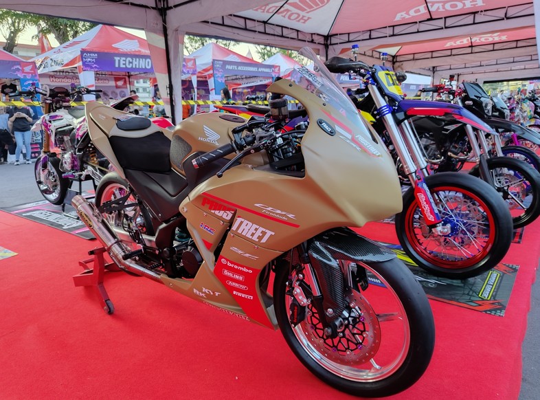 Honda Modif Contest HMC Otoplasa 23Agt2025 Honda Modif Contest Surabaya Pecah Rekor