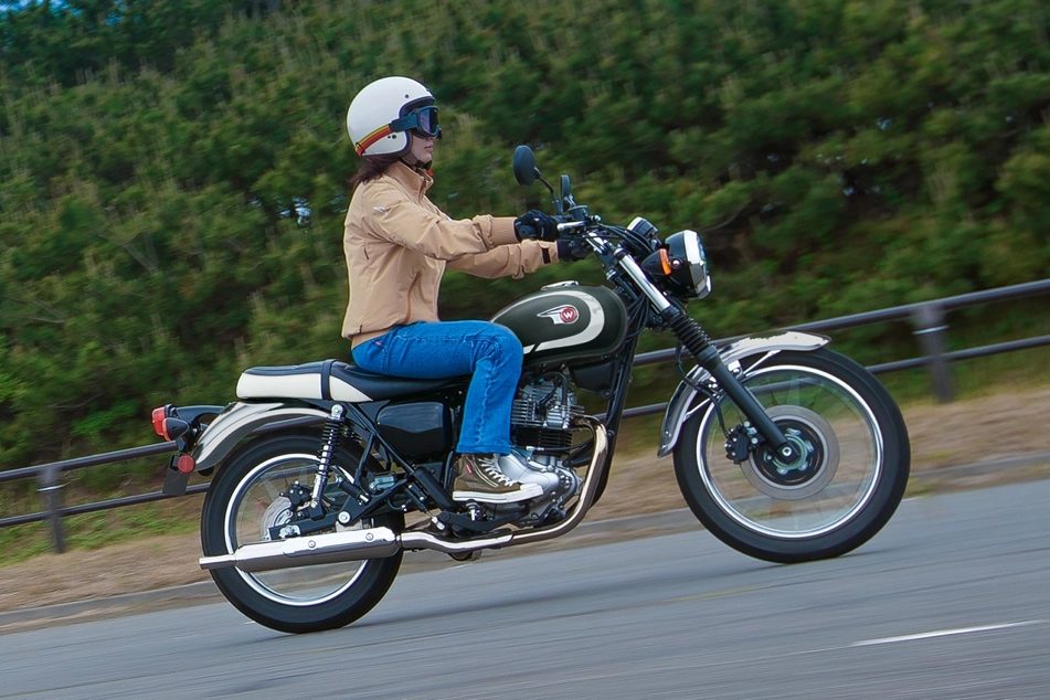 Kawasaki W230 2026