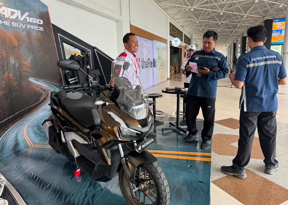 Honda ADV160 Airport Exhibition