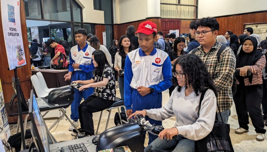 MPM Honda Jatim Universitas Brawijaya Otoplasa MPM Honda Mahasiswa Universitas Brawijaya Agen Perubahan