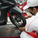 Tips Berkendara Musim Hujan