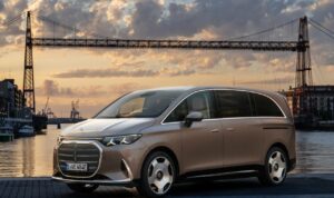 MPV Listrik Premium Mercedes-Benz VLE