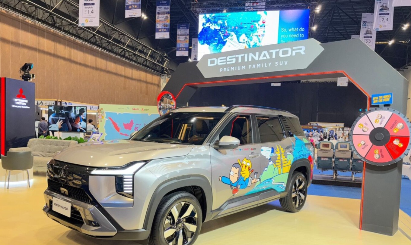 Garuda Indonesia Mitsubishi Destinator