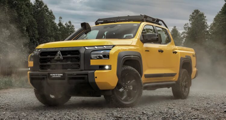 Mitsubishi Triton Savana