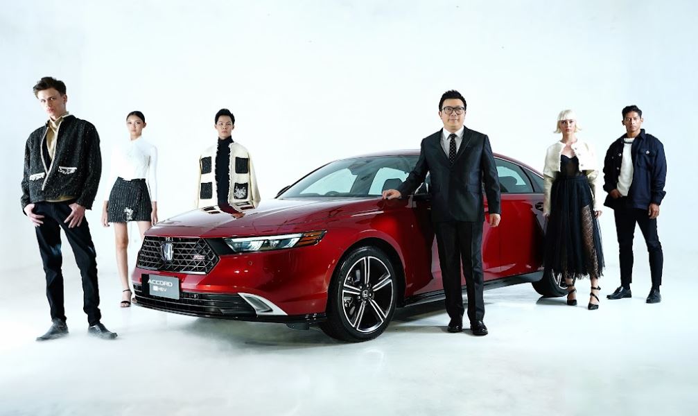 Model Honda Accord eHEV Otoplasa Surabaya Honda Accord e:HEV Surabaya