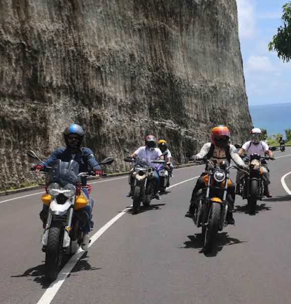 Moto Guzzi Touring4 100th