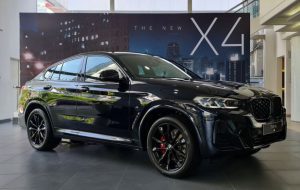 BMW X4 Jatim