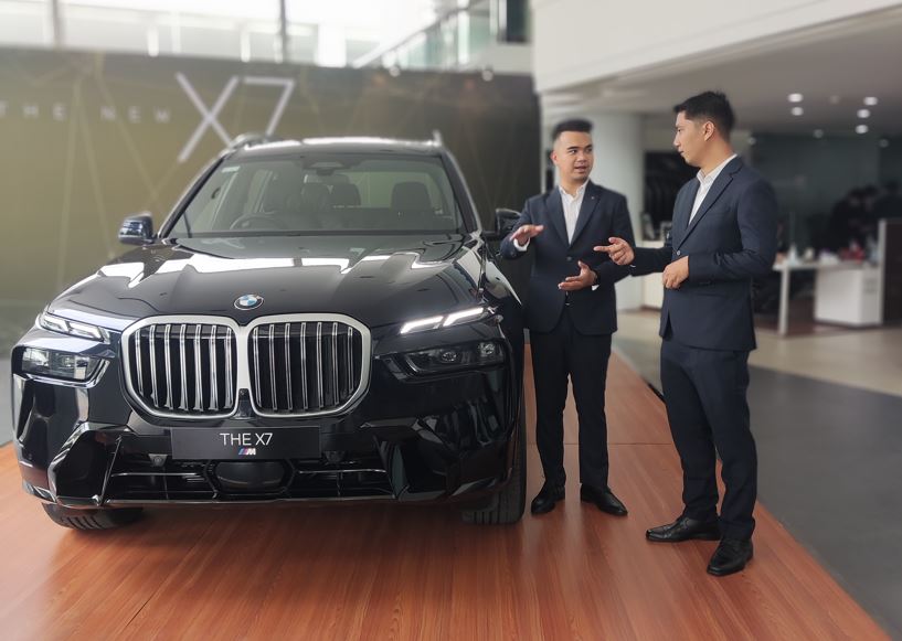 BMW X7 Hybrid Surabaya