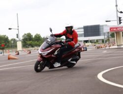 Honda PCX160 Gaya Hidup Modern