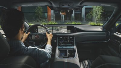 Nissan Armada Invisible Hood View Otoplasa Teknologi Invisible Hood View Nissan