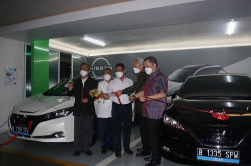 Nissan PLN SPKLU Otoplasa Nissan PLN Luncurkan SPKLU