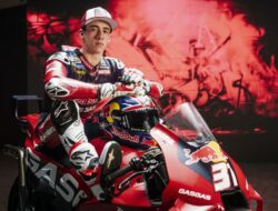 Pedro Acosta Ragu KTM