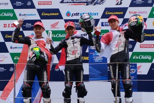 Pembalap Astra Honda Juara