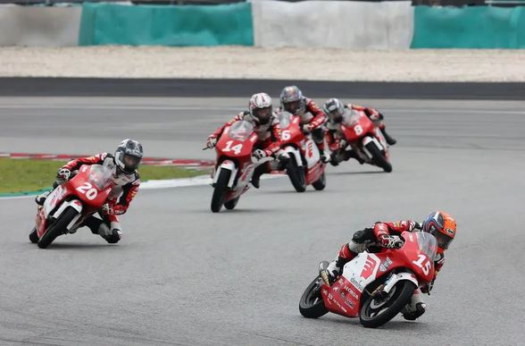 Pembalap Astra Honda Motegi