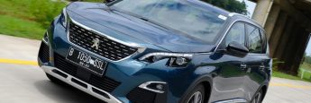 Peugeot gelap