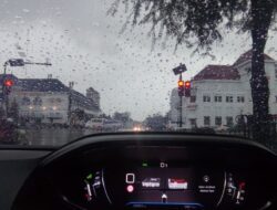 Peugeot Navigasi i-Cockpit