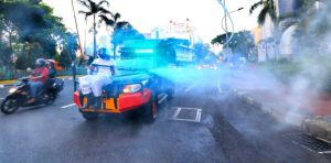 Polda Jatim Semprot Cairan Disinfektan
