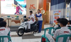 Posisi Berkendara Saat Naik Motor