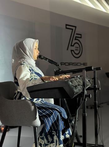 Putri Ariani Porsche Otoplasa Putri Ariani Porsche