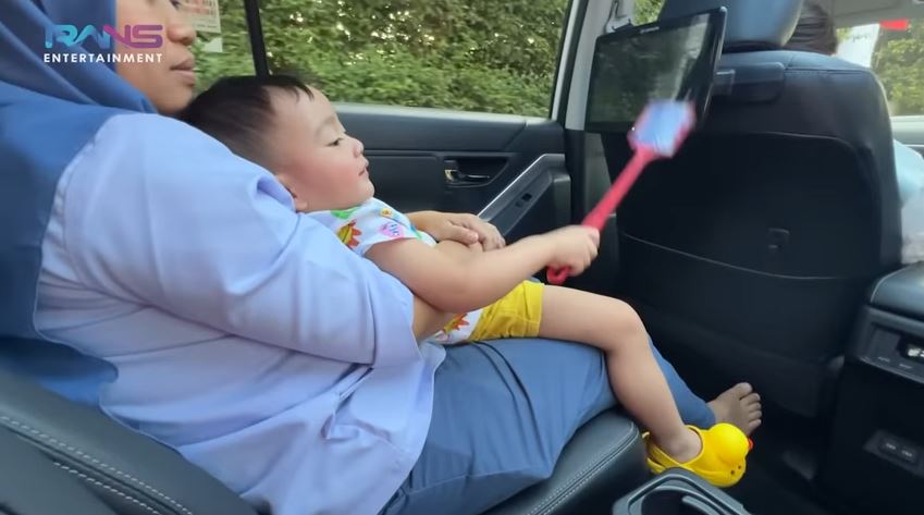 Raffi Cipung Rayyanza Innova Hybrid