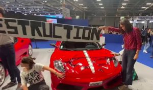 Paris Motor Show Demonstran