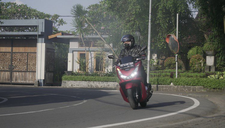 Ride Honda All New PCX Tetap Cari Aman