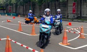 Hindari Kebiasaan Berisiko di Jalan