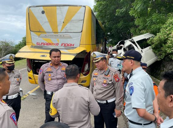 Santunan Jasa Raharja Laka Bus Jasa Raharja Bus Surabaya Indah