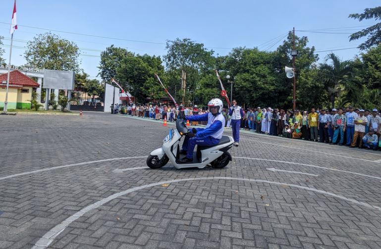 Sekolah Safety Riding MPM Honda Otoplasa 2 Sekolah Binaan Safety Riding