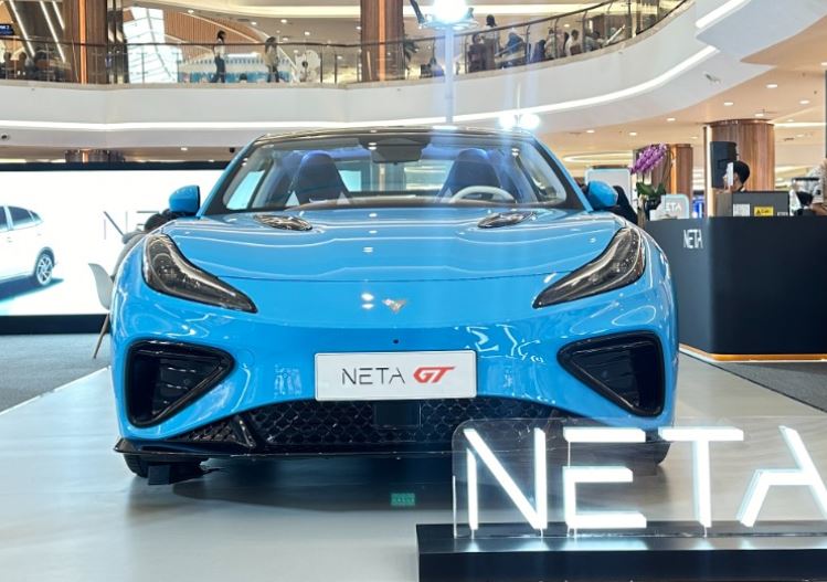 Sportcar Neta GT