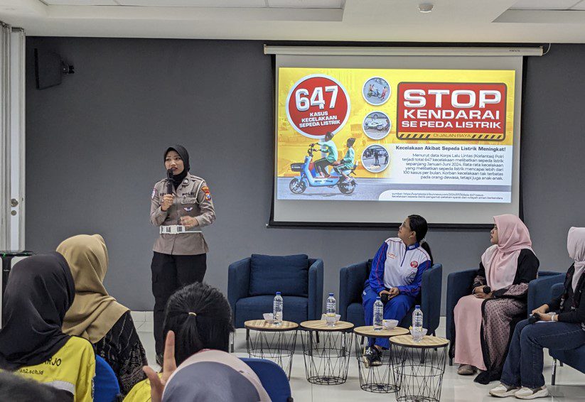 Stop Anak Naik Sepeda Listrik Otoplasa MPM Honda Motor Listrik