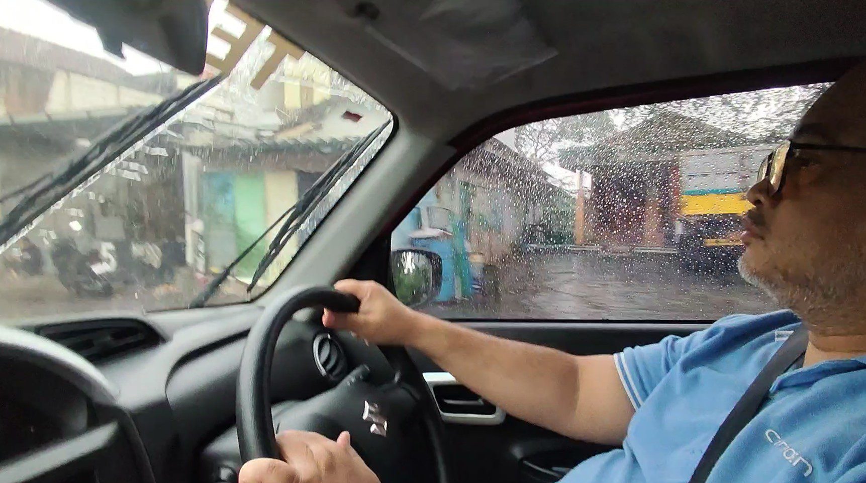 Suzuki S-Presso Banjir