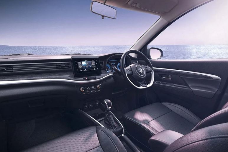 interior Suzuki XL6