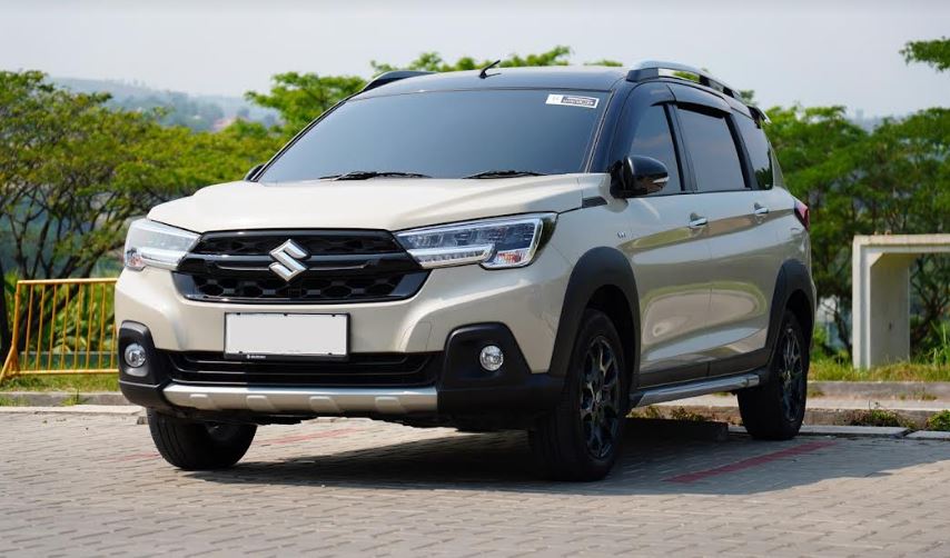 Suzuki XL7 Parkir Panas Otoplasa Mobil Parkir Sinar Matahari