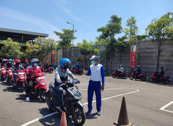 Telkom MPM Honda cari aman Telkom MPM Honda Edukasi