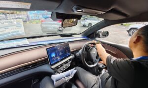 Test Drive VinFast VF6 GIIAS Surabaya