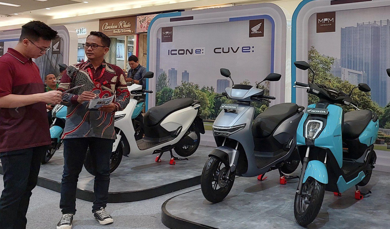 Test Ride Motor Mall Honda CUV e ICON